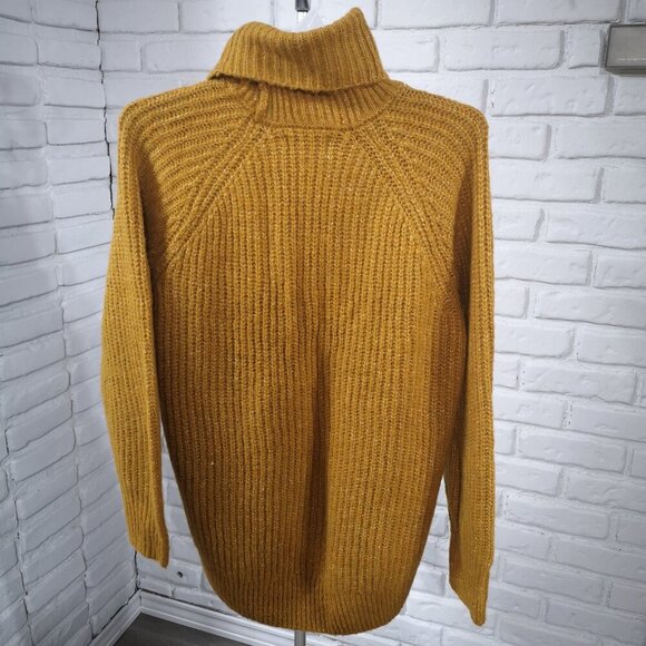 Old Navy Ladies Size Large Tall Gold Long Sleeves Turtleneck Sweater - Picture 2 of 8